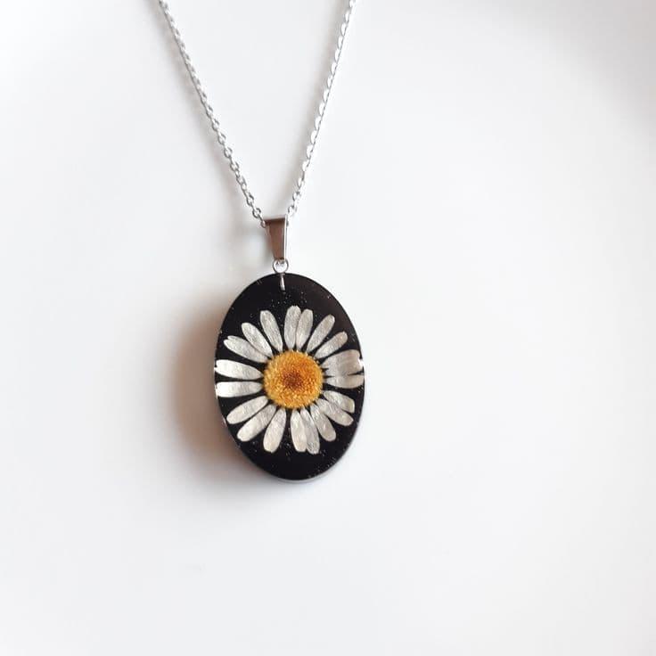 Resin pendant - Image 1
